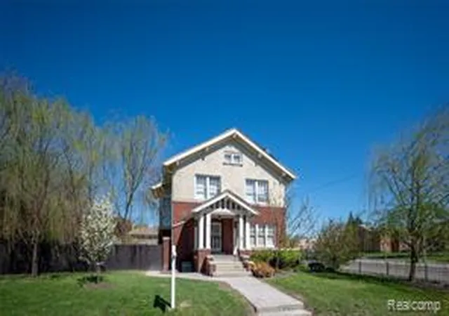 2nd image of 22 Edison St, Detroit, MI 48202 | MLS# 60986257