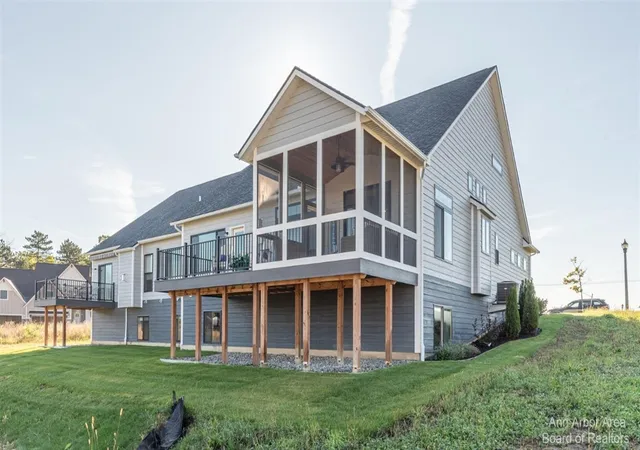 3rd image of 7016 Black Cherry Ln, Saline, MI 48176 | MLS# 70497457