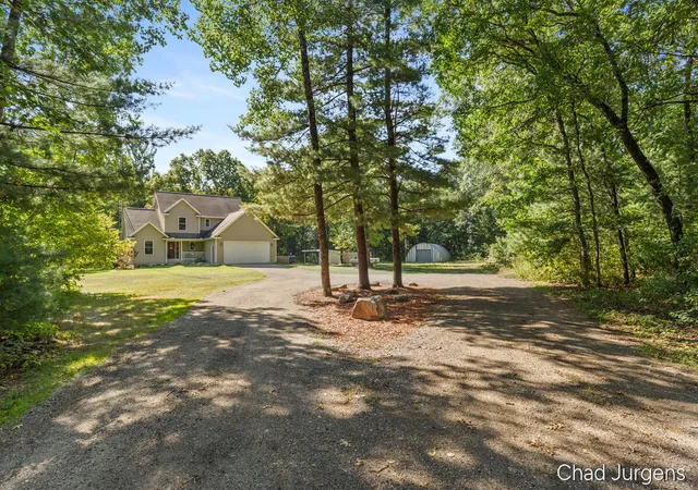 3rd image of 8938 S Big Pine Trail St, Newaygo, MI 49337 | MLS# 70552989