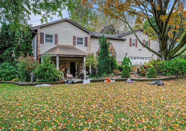 2nd image of 7702 Gleneagle Dr, Kalamazoo, MI 49048 | MLS# 70500596