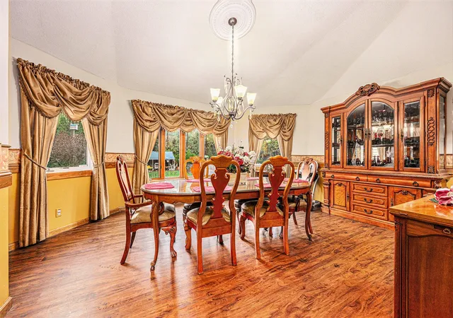 5th image of 7702 Gleneagle Dr, Kalamazoo, MI 49048 | MLS# 70500596