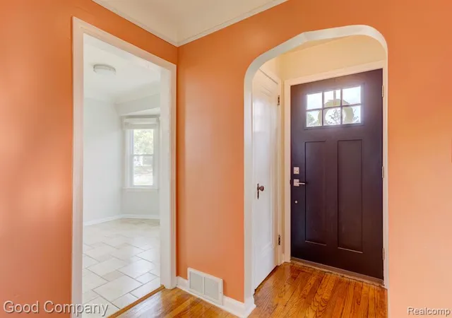 Photo 5 of Sale Pending at 2211 Harvard Rd, Berkley, MI 48072 | MLS# 61019486 | Listing updated on 2026-08-29