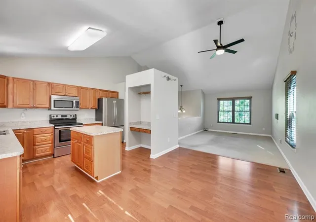 Homes for sale in Lake Orion, MI | 126 Eagle Ridge Rd, Lake Orion, MI 48360 | MLS# 61005431
