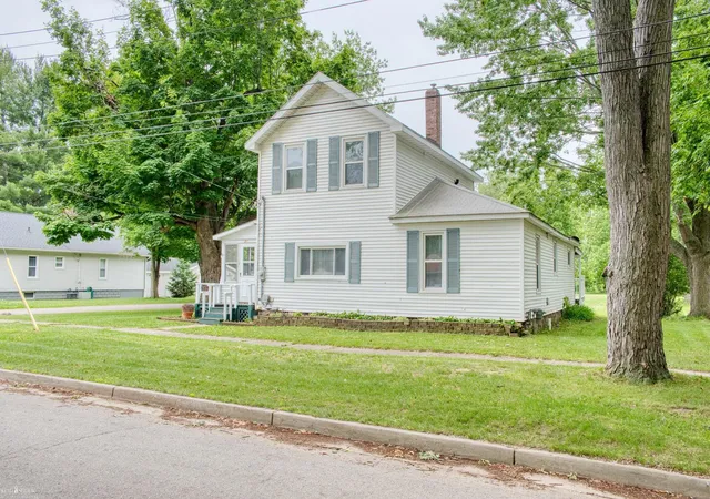 Homes for sale in Corunna, MI | 301 Ferry St, Corunna, MI 48817 | MLS# 50212899