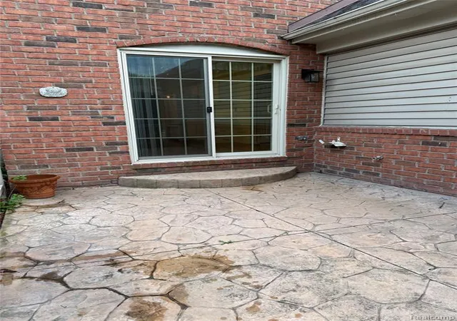 Homes for sale in Sterling Heights, MI | 3721 Knightbridge Cir, Sterling Heights, MI 48314