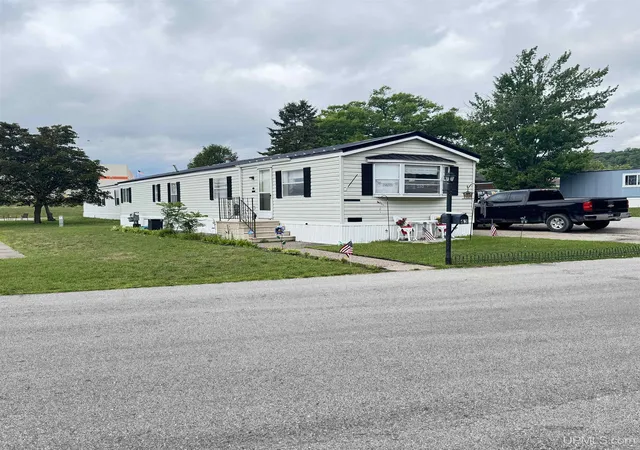 Homes for sale in Iron Mountain, MI | W8007 S Us 2/141 Hwy, Iron Mountain, MI 49801 | MLS# 50212763