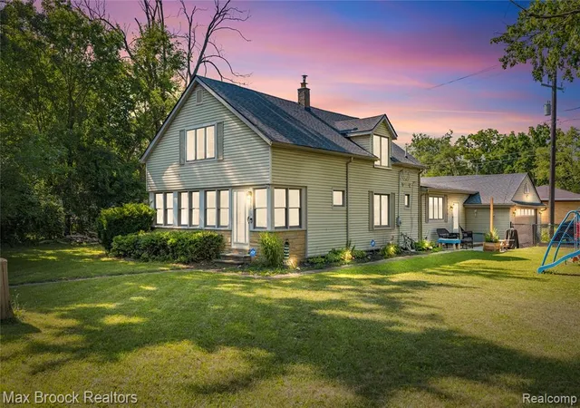 1st image of 27216 Shiawassee Rd, Southfield, MI 48033 | MLS# 61010921
