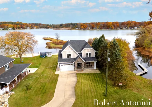 2nd image of 250 Shore Dr, Wayland, MI 49348 | MLS# 70515283