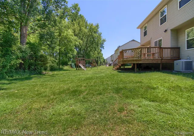 Homes for sale in Walled Lake, MI | 140 Cherry Grove Ln, Walled Lake, MI 48390 | MLS# 61000727