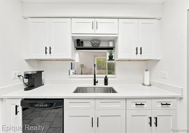 Photo 4 of Condo for sale at 15031 Pilgrim Ct, Shelby Township, MI 48315 | MLS# 61020888 | Listing updated on 2026-08-30