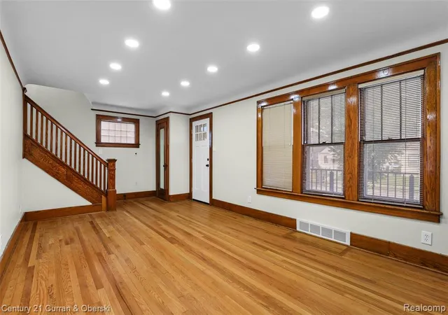 Photo 4 of Single family home for sale at 6401 Payne Ave, Dearborn, MI 48126 | MLS# 61022997 | Listing updated on 2026-09-05