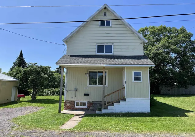 Photo 2 of Single family home for sale at 55779 Hancock St, Calumet, MI 49913 | MLS# 50215886 | Listing updated on 2026-09-25