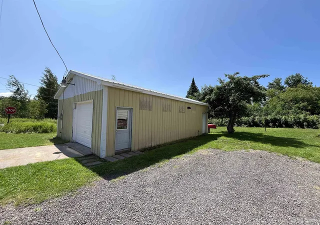 Photo 3 of Single family home for sale at 55779 Hancock St, Calumet, MI 49913 | MLS# 50215886 | Listing updated on 2026-09-25