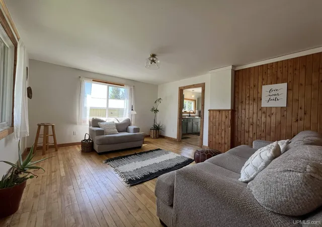 Photo 4 of Single family home for sale at 55779 Hancock St, Calumet, MI 49913 | MLS# 50215886 | Listing updated on 2026-09-25