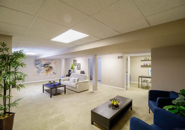 41st image of 17646 Kite Dr, Macomb, MI 48042 | MLS# 50200058