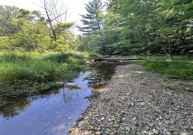 Photo 2 of Sale Pending at 2295 Longmeadow St, Grand Rapids, MI 49504 | MLS# 70546867 | Listing updated on 2026-07-30
