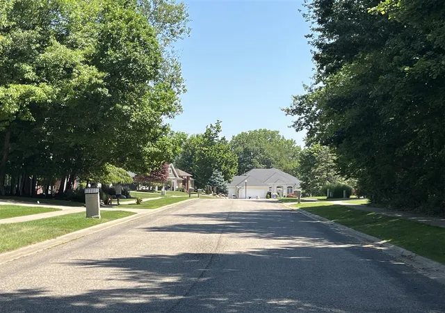 Photo 3 of Sale Pending at 2295 Longmeadow St, Grand Rapids, MI 49504 | MLS# 70546867 | Listing updated on 2026-07-30