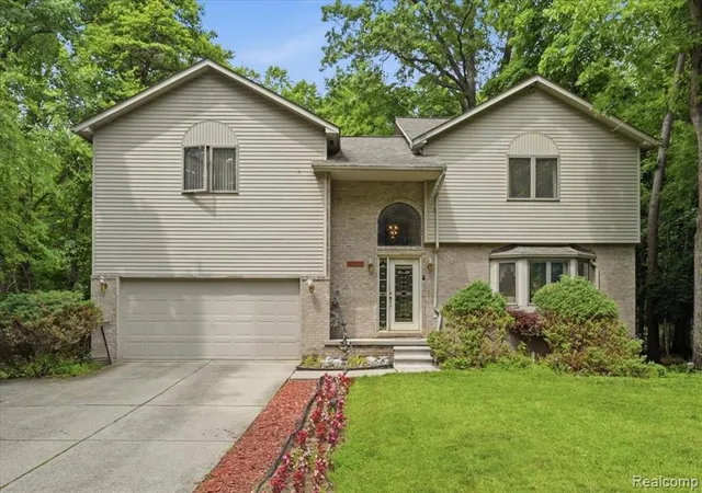 1st image of 23605 Beech Rd, Southfield, MI 48033 | MLS# 61007373