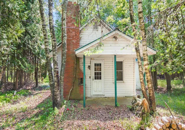Homes for sale in Rapid River, MI | 5217 County Road 513 T Road, Rapid River, MI 49878 | MLS# 50210770