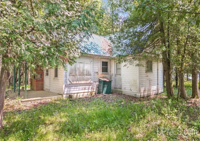 Homes for sale in Rapid River, MI | 5217 County Road 513 T Road, Rapid River, MI 49878 | MLS# 50210770