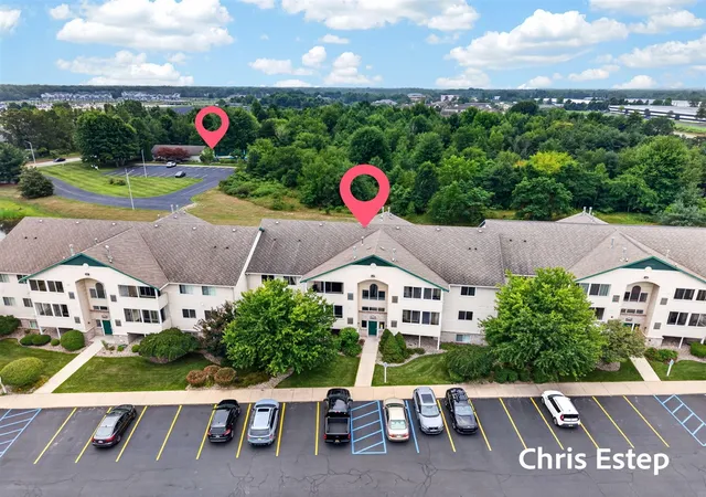 Photo 2 of Condo for sale at 5877 Crosswinds Dr #31, Norton Shores, MI 49444 | MLS# 70551405 | Listing updated on 2026-08-31