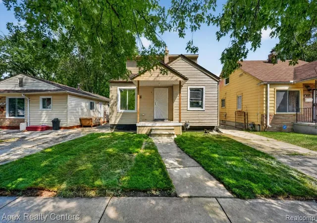 Photo 3 of Single family home for sale at 6436 Auburn, Detroit, MI 48228 | MLS# 61023748 | Listing updated on 2026-09-05