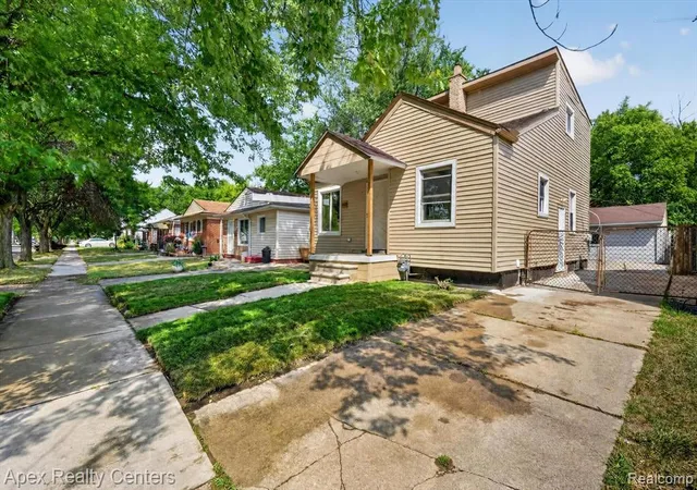 Photo 4 of Single family home for sale at 6436 Auburn, Detroit, MI 48228 | MLS# 61023748 | Listing updated on 2026-10-04