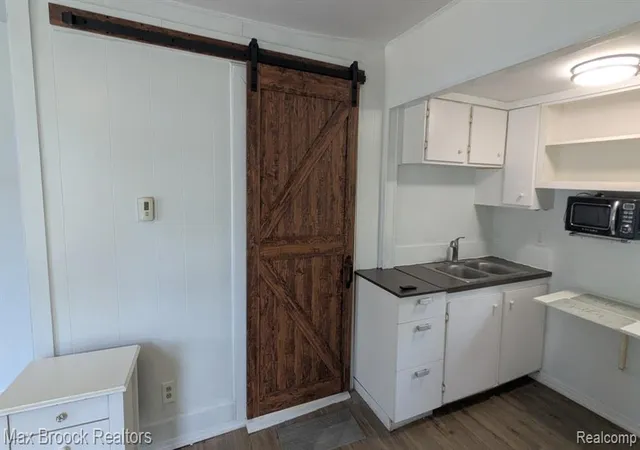 5th image of 913 Boston Ave, Waterford, MI 48328 | MLS# 61022272