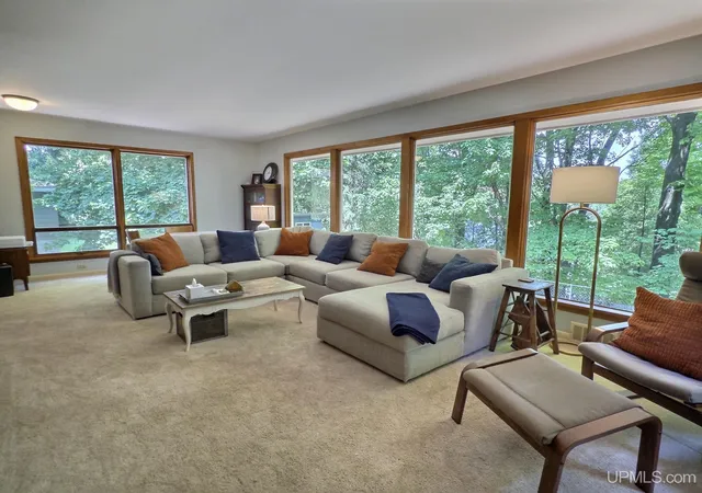 5th image of 1116 Seventh Ave, Houghton, MI 49931 | MLS# 50210725