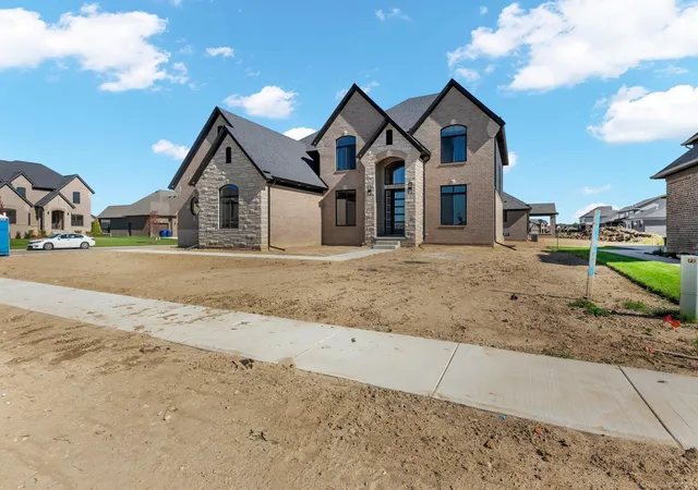 32nd image of 49940 Langford Dr, Macomb, MI 48044 | MLS# 50204307
