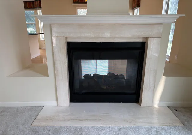 3rd image of 3831 Springwood Ct, Auburn Hills, MI 48326 | MLS# 50215875