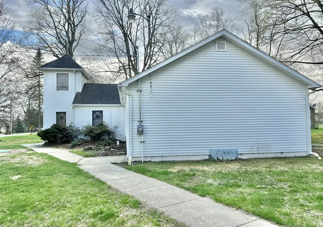 Photo 3 of Single family home for sale at 8768 Jerome Rd, Jerome, MI 49249 | MLS# 70529750 | Listing updated on 2026-06-15