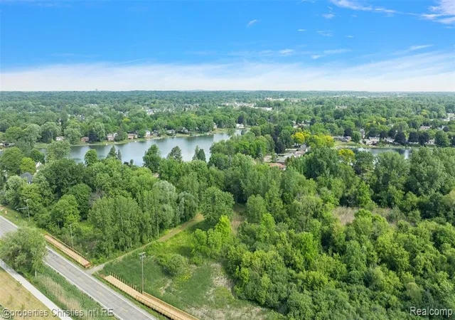 22nd image of 0000 E Square Lake Rd, Troy, MI 48085 | MLS# 61001806