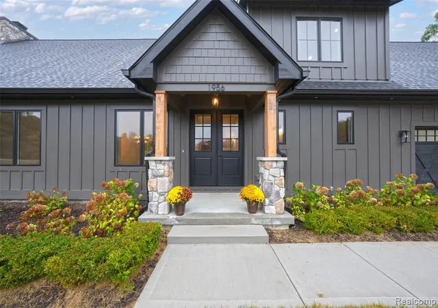 Photo 1 of Single Family Residence at 1956 Percy Ln, Highland, MI 48357 | MLS# 60973912 | | Sold on 2026-07-13