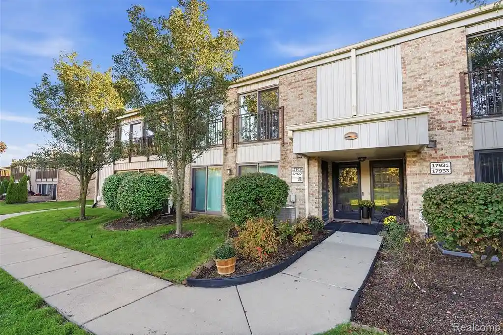 Photo 1 of Condo for sale at 17929 University Park Dr, Livonia, MI 48152 3929 | MLS# 61040607 | Listing updated on 2026-10-24