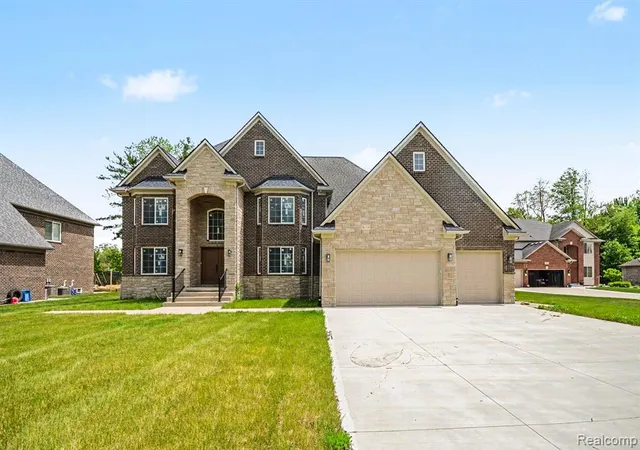 2nd image of 56350 Willow Creek Blvd, Utica, MI 48316 1172 | MLS# 60995421