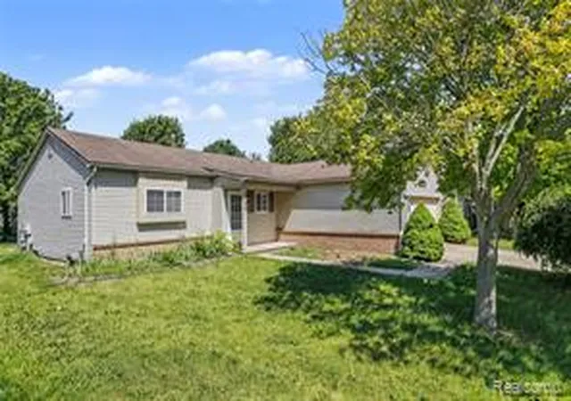 Photo 1 of Sale Pending at 1754 Tulip Ln, Westland, MI 48186 8633 | MLS# 61007080 | Listing updated on 2026-08-29