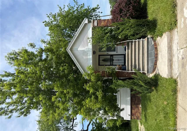 Homes for sale in Detroit, MI | 13053 Maiden St, Detroit, MI 48213 | MLS# 60993003