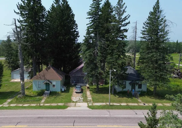 Homes for sale in Germfask, MI | 4395 N State 77 Hwy, Germfask, MI 49836 | MLS# 50211343
