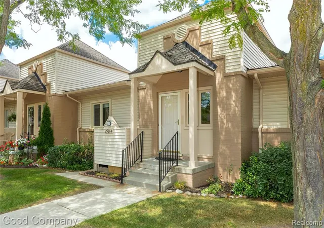 1st image of 29684 Olympia Ct, Farmington Hills, MI 48336 1340 | MLS# 61024171