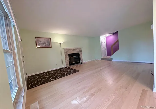 Photo 2 of Sale Pending at 7595 Woodview Dr, Waterford, MI 48327 | MLS# 60995901 | Listing updated on 2026-07-07