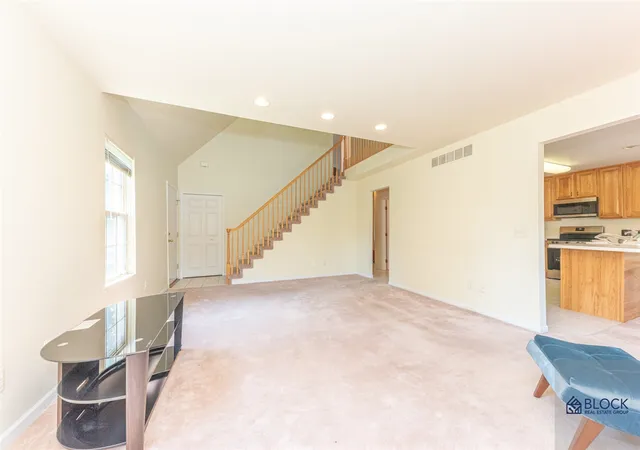 Homes for sale in Ann Arbor, MI | 4164 Boulder Pond Dr, Ann Arbor, MI 48108 | MLS# 70544194