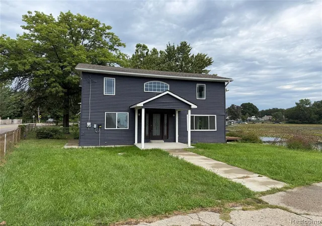 Photo 2 of Single family home for sale at 3545 Union Lake Rd, Commerce Township, MI 48382 | MLS# 61025914 | Listing updated on 2026-09-01