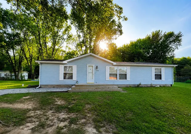 Homes for sale in Eau Claire, MI | 54598 Park Ln, Eau Claire, MI 49111 | MLS# 70534214