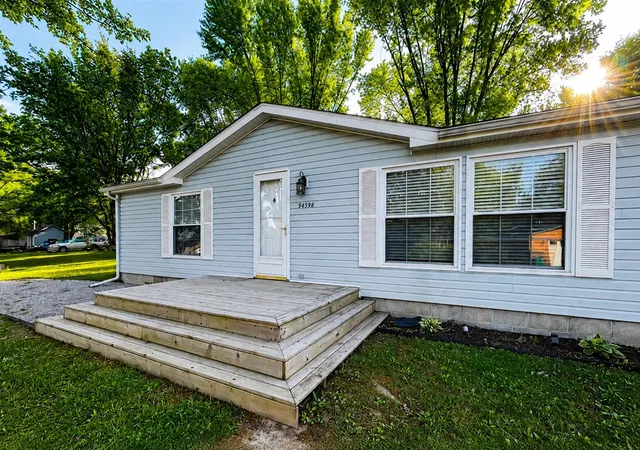 Homes for sale in Eau Claire, MI | 54598 Park Ln, Eau Claire, MI 49111 | MLS# 70534214