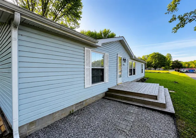 Homes for sale in Eau Claire, MI | 54598 Park Ln, Eau Claire, MI 49111 | MLS# 70534214
