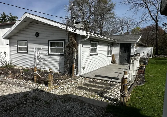 4th image of 520 W Jessie Rd, Sanford, MI 48657 | MLS# 70514293