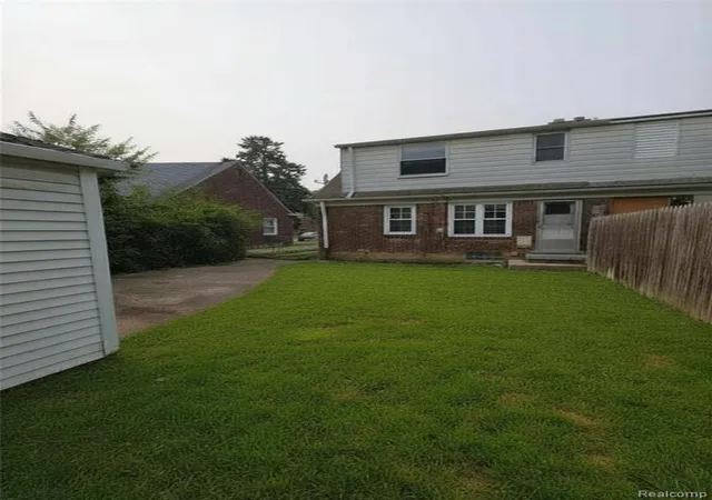 Photo 3 of Single family home for sale at 17150 Sioux St, Detroit, MI 48224 2214 | MLS# 61012647 | Listing updated on 2026-10-29
