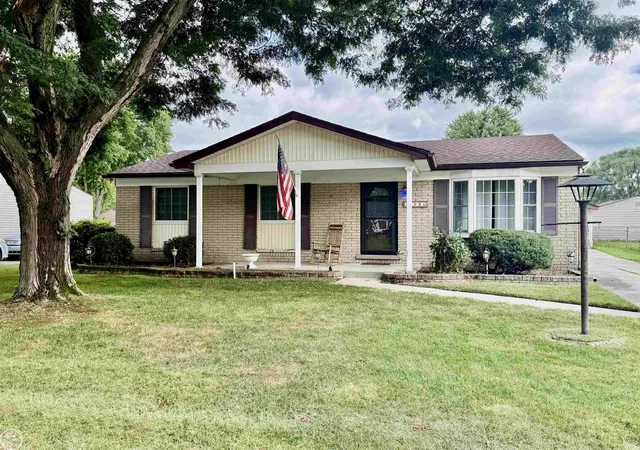 Photo 3 of Sale Pending at 32634 Coach Dr, Chesterfield, MI 48047 | MLS# 50217120 | Listing updated on 2026-08-13