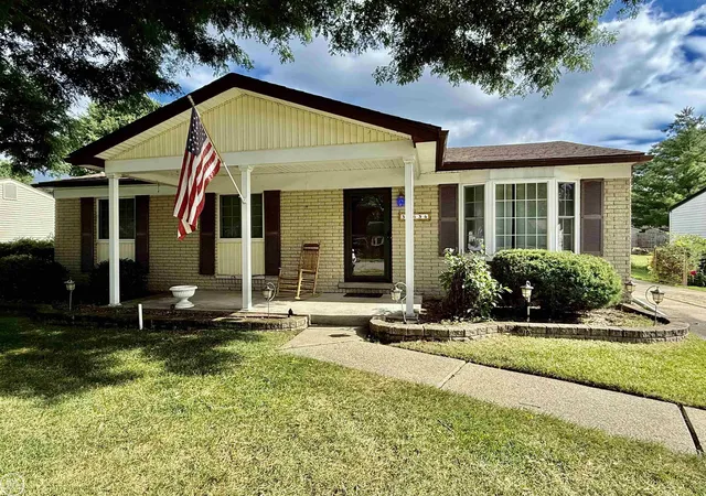 Photo 4 of Sale Pending at 32634 Coach Dr, Chesterfield, MI 48047 | MLS# 50217120 | Listing updated on 2026-08-13